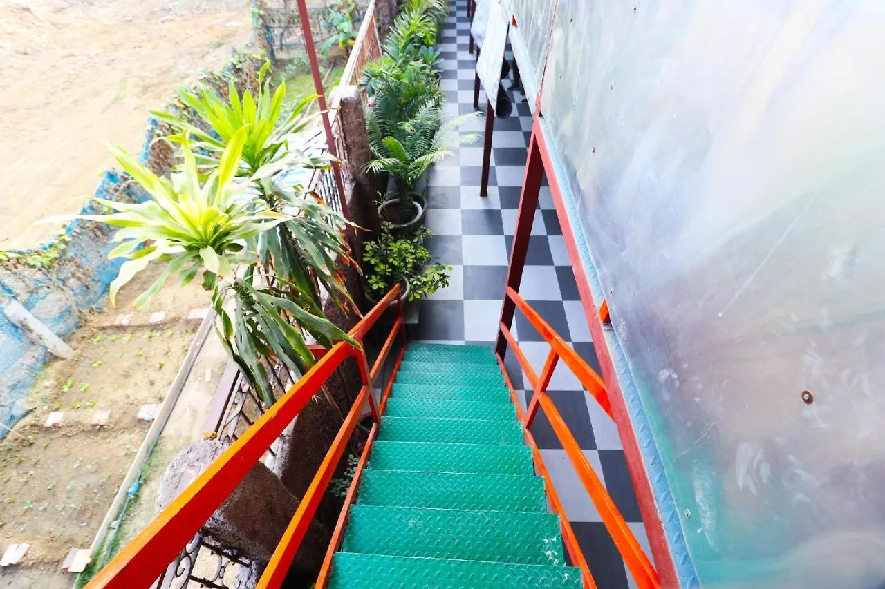 ***  Hotel The Cube Stay New Delhi Inde