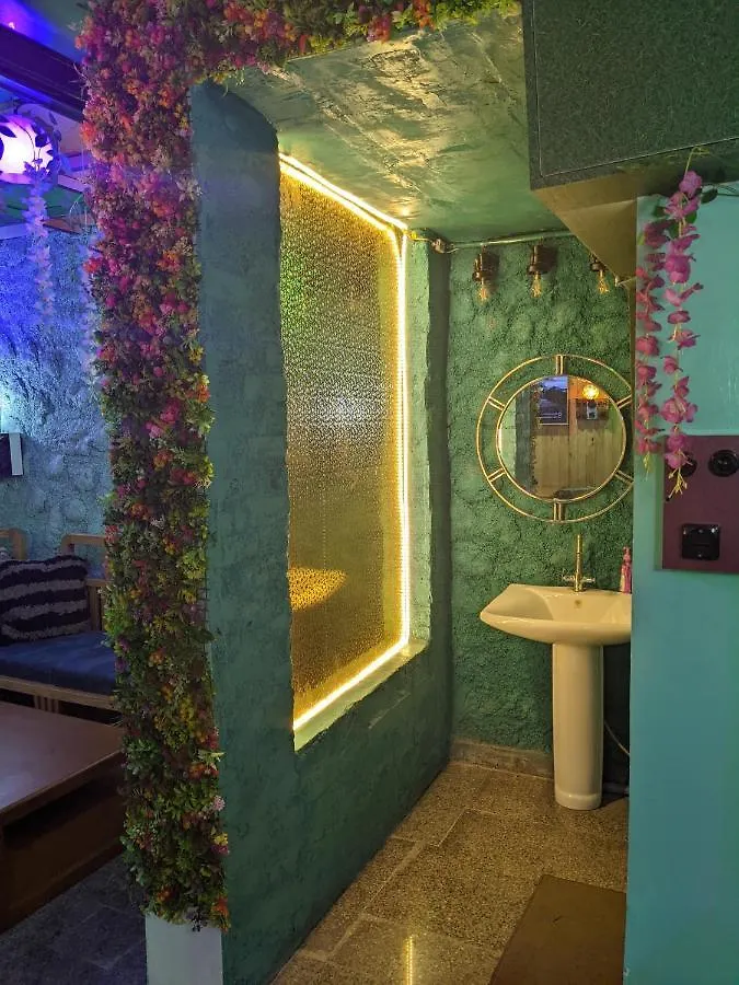 Hotel The Cube Stay Neu-Delhi 3*,